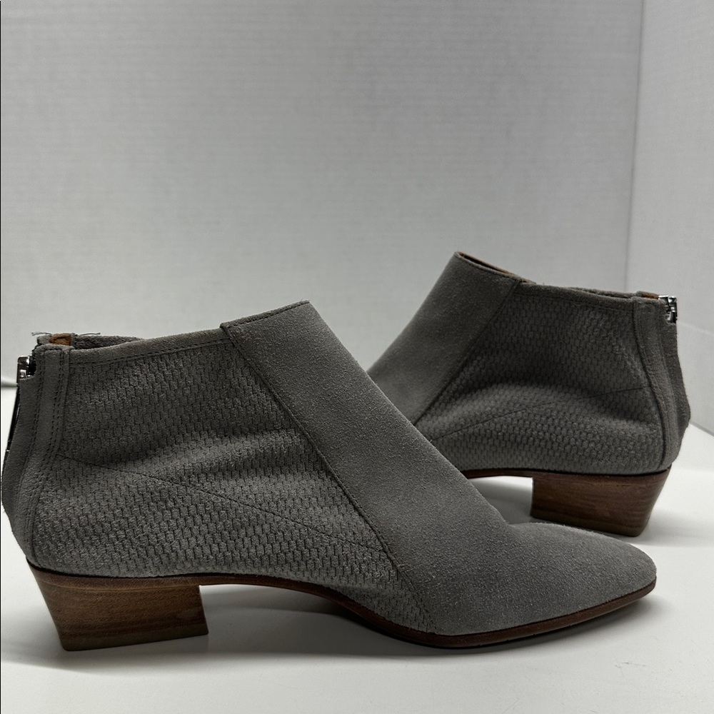 Aquatalia Fianna Boots Perforated Suede Heeled Ankle Booties Boot Gray Size 8.5